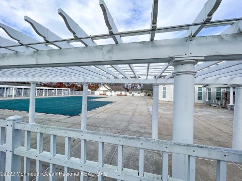 36 Winding River Rd, Lakewood NJ  08701-5733 exterior