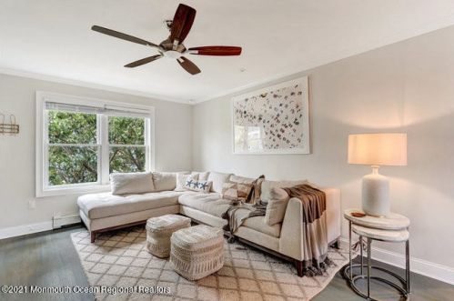 300 Deal Lake Dr, Tinton Falls NJ  07712-5136 exterior