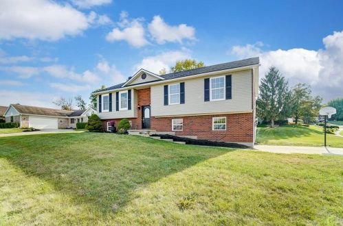 1814 Ashley Dr, Miamisburg OH  45342-3509 exterior