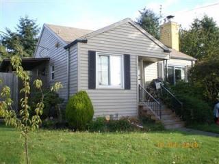 2908 75th St, Seattle, WA 98117-4632