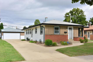 1506 Barnard Ave, Milwaukee, WI 53221-2819