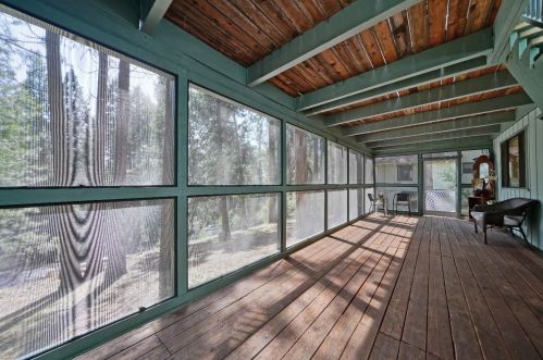 6544 Onyx Trl, Pacific House CA  95726-9732 exterior