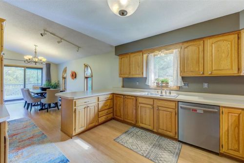 1116 Grandview Dr, Hudson WI  54016-1472 exterior