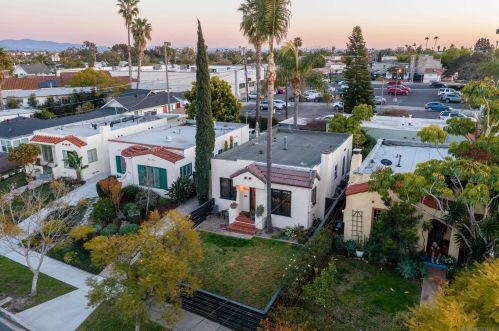 4762 Mountain View Dr, San Diego CA  92116-2250 exterior