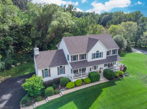 4 Roberts Rd, Dover NJ  07869-3475 exterior