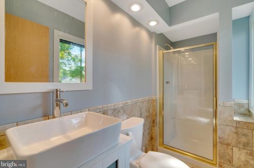 2136 Old Skippack Rd, Harleysville PA  19438-1367 exterior