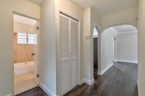 3210 11th Ave, Saint Petersburg FL  33713-5404 exterior