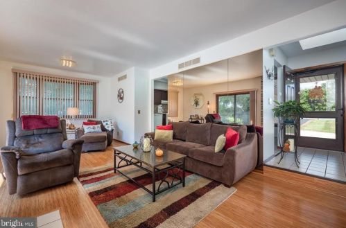 1139 Pecan Ln, Walnutport PA 18088-9444 exterior