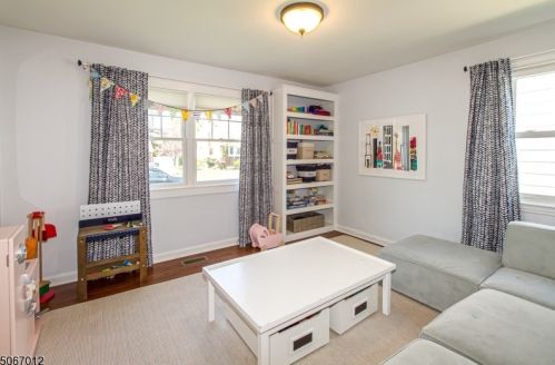 416 Manor Ave, Cranford NJ  07016-2036 exterior