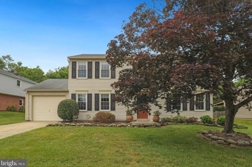 12844 Fantasia Dr, Herndon, VA 20170-2945