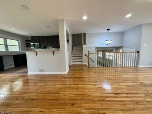 50 Dolly Dr, Parsippany NJ  07054-1714 exterior