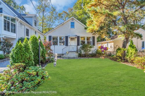176 Pinehurst Rd, Bricktown, NJ 08723-5480