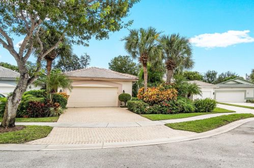 9106 Bay Point Cir, West Palm Beach, FL 33411-5148