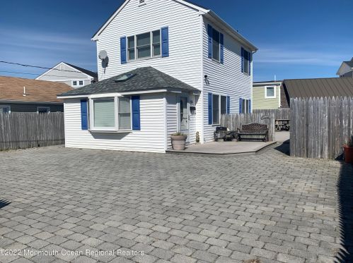 62 Inlet Dr, Point Pleasant Beach, NJ 08742-2641