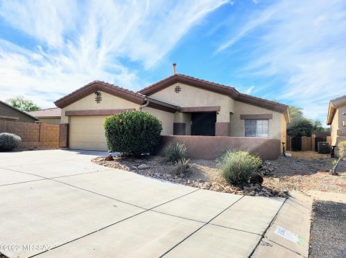 2161 Avenida Del Polen, Green Valley, AZ 85614-4164