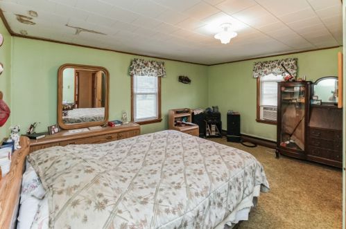 3998 Mitchell Rd, New Castle PA  16105-4412 exterior