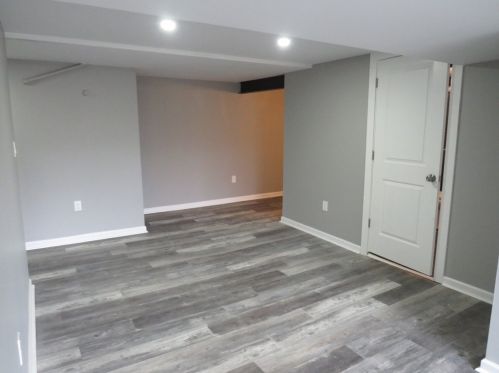 4607 Clubvue Dr, Pittsburgh PA  15236-4803 exterior