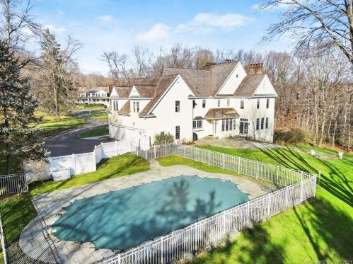 75 Arrowhead Trl, New Canaan, CT 06840-3441