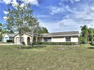 2051 Greenview Dr, Deltona, FL 32725-3317