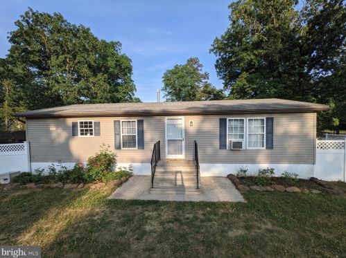 4191 Robert Dr, Newfield, NJ 08344-9053