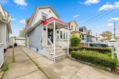 221-13 91st Rd, Jamaica NY  11421-2723 exterior