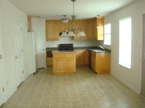 602 Bishop Dr, Midlothian TX  76063-8325 exterior
