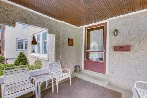 2424 Menlo Blvd, Milwaukee, WI 53211-2610