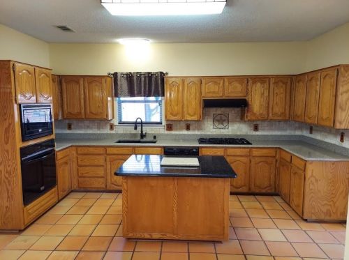 812 Rockefeller Ln, Allen, TX 75002-5097