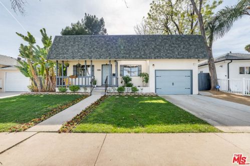 18004 Collins St, Van Nuys CA 91316-1032 exterior