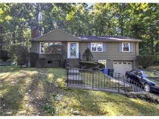 718 Woods Rd, New Haven, CT 06518-1857
