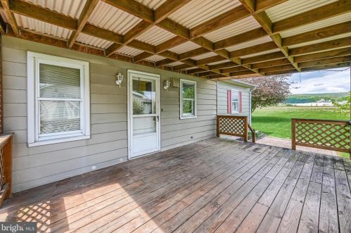 127 Franklin St, Charnita PA  17320-9211 exterior