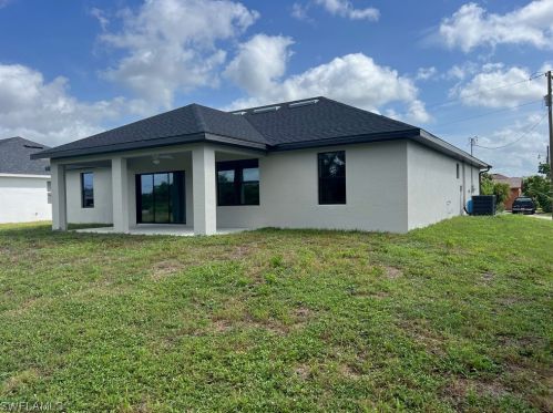 2703 6th St, Lehigh Acres FL  33976-2565 exterior