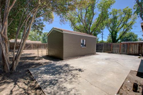 202 Camellia Way, Modesto CA  95354-2817 exterior