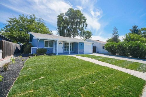 1317 Hibiscus Way, Livermore CA  94551-1315 exterior