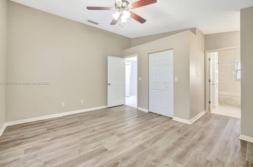 2728 177th Ave, Hollywood FL  33029-5142 exterior