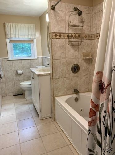 12 Burning Tree Rd, Natick MA  01760-3245 exterior