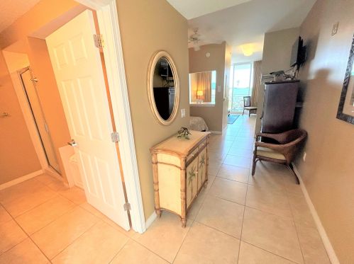 1517 Miracle Strip Pkwy, Fort Walton Beach, FL 32548