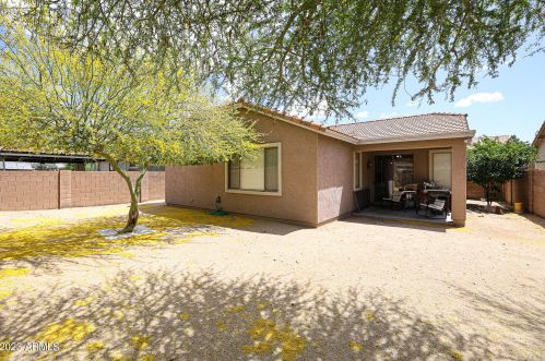 10310 Pioneer St, Tolleson AZ  85353-8406 exterior