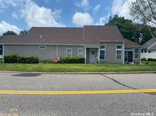 511 Leisure Dr, Panamoka, NY 11961-1645