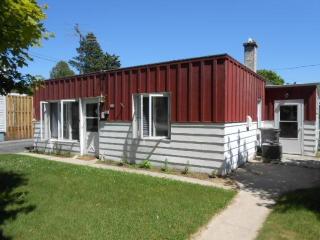 510 Jackson St, Mishicot WI  54228-9762 exterior