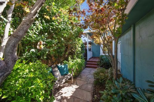 6102 Santa Cruz Ave, Richmond, CA 94804-5345