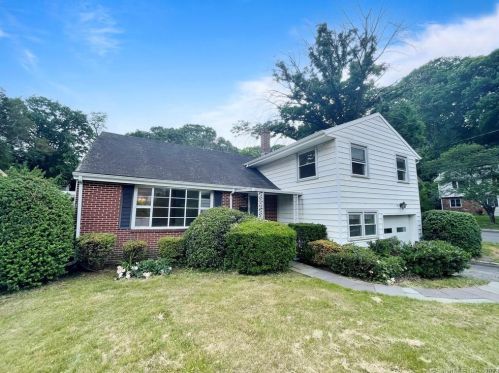 60 Arlington Rd, Stamford, CT 06902-2825