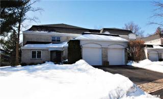 4 Fairway Dr, North Hills, NY 11030-3906