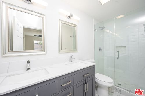 1650 Ona Cir, Simi Valley CA  93063-4540 exterior