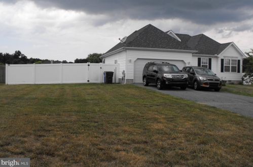 70 Meadowview Ct, Magnolia, DE 19962-2730
