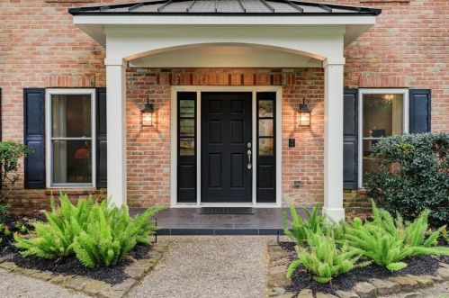 5111 Middle Falls Dr, Humble, TX 77345-1650