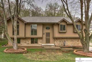 12004 Pointer Cir, Bellevue, NE 68123-1104