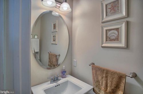 152 Ashford Way, Camp Hill PA  17011-3919 exterior