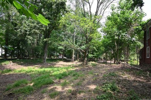 460 Ridge Rd, Hartsdale NY  10530-2222 exterior