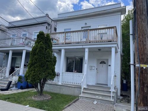 28 Armory St, Englewood, NJ 07631-3304